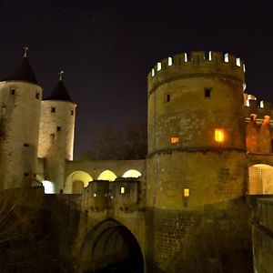 La Chambre Noire Au Coeur De Metz